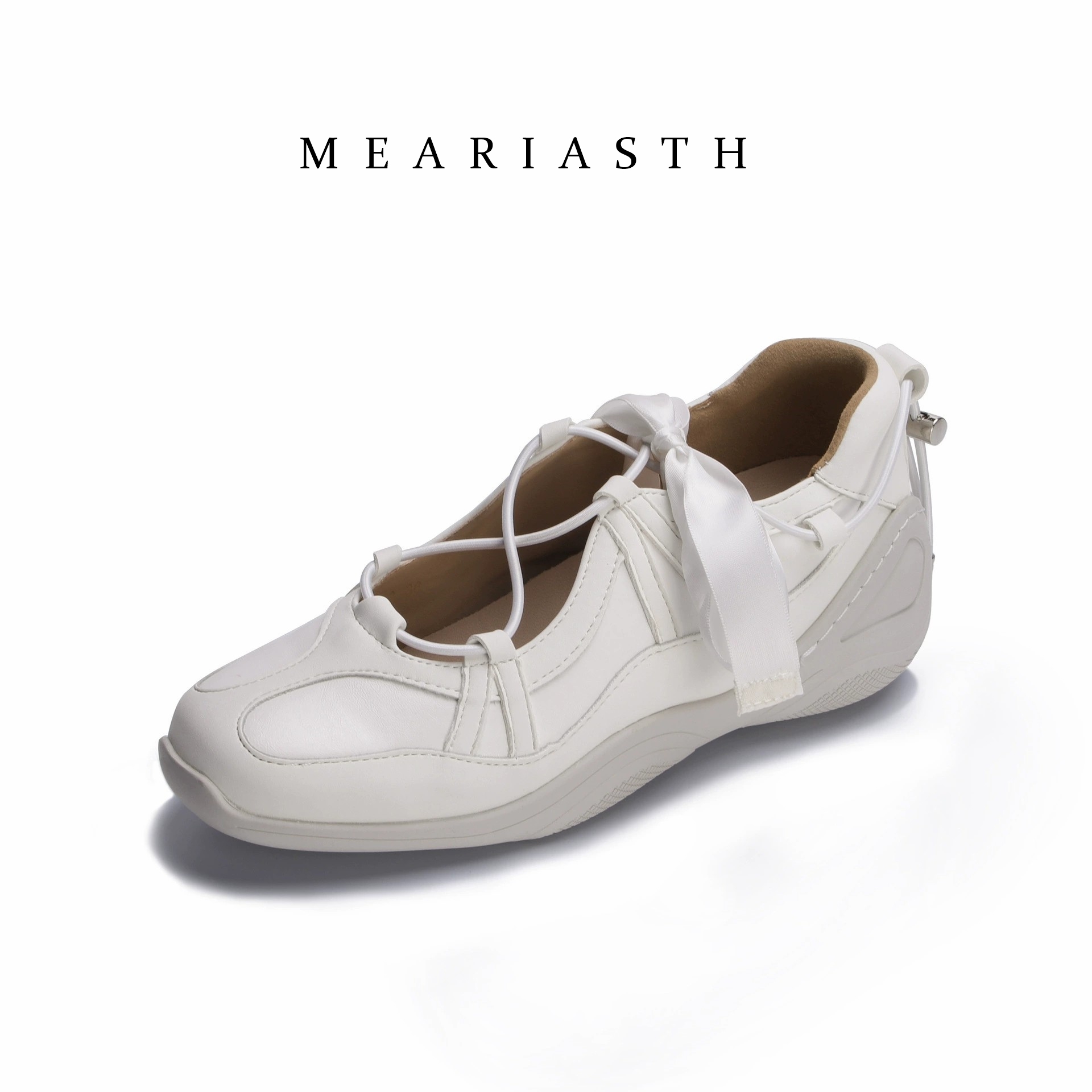 أحذية نسائية بكعب منخفض لربيع  - مراجعة Boat Shoe Leather وسعره