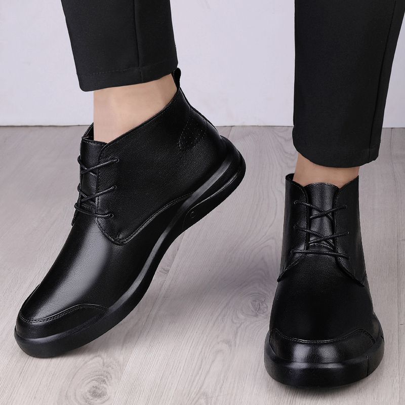 الشهيرة الفاخرة حذاء من الجلد  - مراجعة Men'S Shoes Hey Dude وسعره