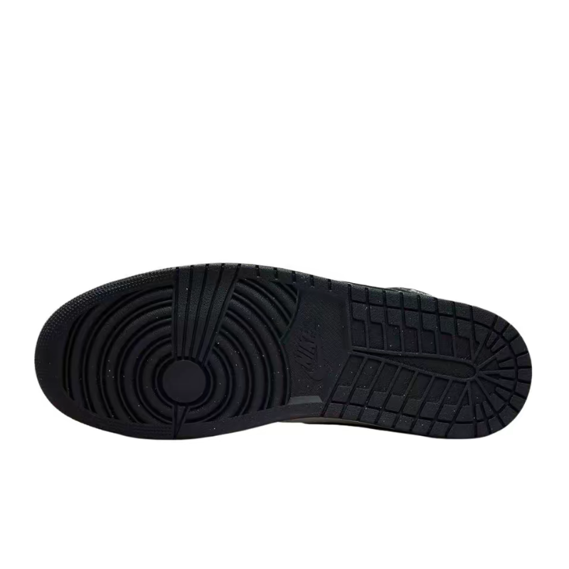 حذاء كرة السلة للرجال من نايك  - مراجعة Men'S Shoes Jordan 1 وسعره