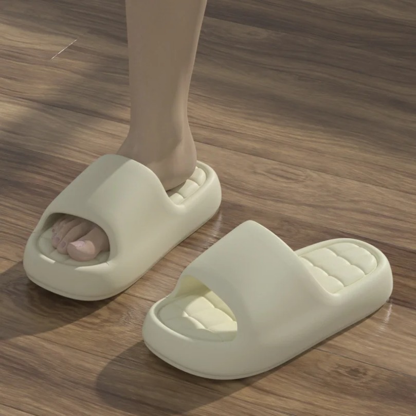 شبشب كلاود نسائي بنقشة كاروهات - مراجعة Men'S Shoes Non Slip وسعره